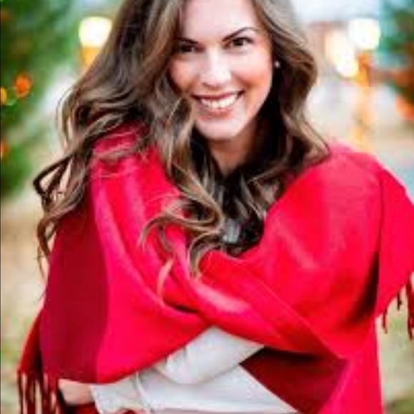 Cabi- fringe poncho shawl - Picture 13 of 15